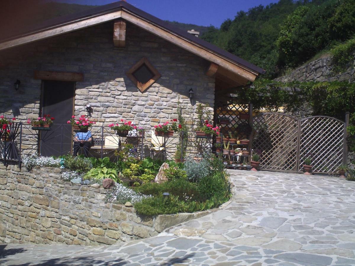 Bed and Breakfast Cà d' FeFi Gorzegno Esterno foto